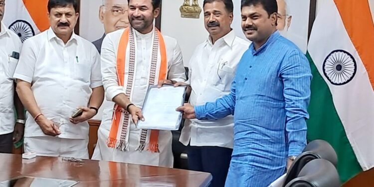 ಪ್ರಾಚೀನ ಸ್ಮಾರಕ ದೇವಾಲಯಗಳ ಅಭಿವೃದ್ಧಿಗಾಗಿ ಕೇಂದ್ತಕ್ಕೆ ಮನವಿ : ಸಂಸದ ಬಿವೈಆರ್ ಜೊತೆ ಸಚಿವ ಆರಗ, ಹರತಾಳು ಸಾಥ್