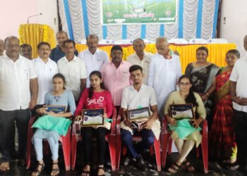 ರೂ.27 ಲಕ್ಷ ಲಾಭ ಗಳಿಸಿದ ಕಳೂರು ಸೊಸೈಟಿ | ಲಾಭಾಂಶ ಬೇಡ ಎಂದು ಗಮನಸೆಳೆದ ಸದಸ್ಯರು | ಈ‌ ನಿರ್ಧಾರಕ್ಕೆ ಋಣಿ ಎಂದ ಅಧ್ಯಕ್ಷ ವಿನಯಕುಮಾರ್