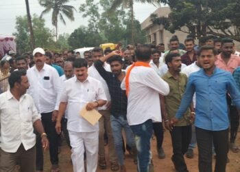 ಜೋಡೆತ್ತುಗಳಿಗೆ ಆರಗ ಠಕ್ಕರ್ | ಕ್ಷೇತ್ರದೆಲ್ಲೆಡೆ ಬಿರುಸಿನ ಓಡಾಟ | ಆದರೆ ತಲೆನೋವು ತಂದ ಕೆಳಹಂತದ ಮುಖಂಡರ ಅಸಮಧಾನ!