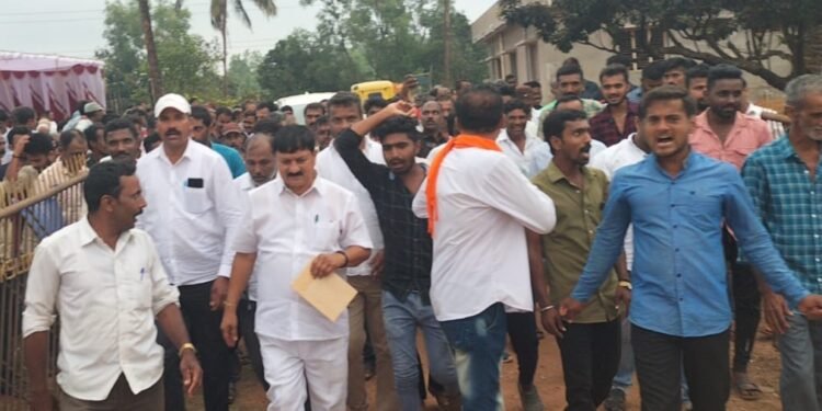 ಜೋಡೆತ್ತುಗಳಿಗೆ ಆರಗ ಠಕ್ಕರ್ | ಕ್ಷೇತ್ರದೆಲ್ಲೆಡೆ ಬಿರುಸಿನ ಓಡಾಟ | ಆದರೆ ತಲೆನೋವು ತಂದ ಕೆಳಹಂತದ ಮುಖಂಡರ ಅಸಮಧಾನ!