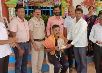 ರಾಜ್ಯ ಸರ್ಕಾರದ ಕರಾಟೆ ತರಭೇತಿಯ ಯಶಸ್ವಿ ಅನುಷ್ಠಾನ | ಕರಾಟೆ ಶಿಕ್ಷಕ ಹರೀಶ್ ಮಾಸ್ಟರ್ ಗೆ ಸನ್ಮಾನ