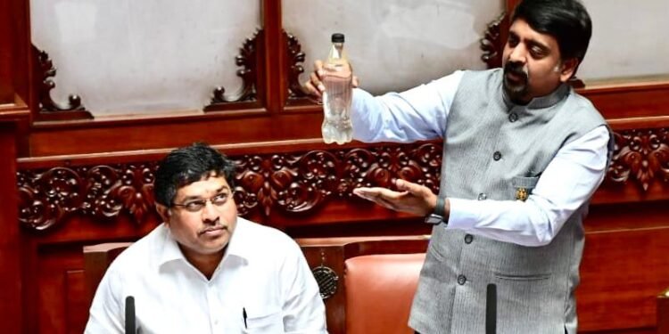 D.S.ARUN MLC| ಕಲುಷಿತ ನೀರು ಕುಡಿದು ಪ್ರಾಣ ಹಾನಿ ಆತಂಕ : ಸರ್ಕಾರದ ಗಮನ ಸೆಳೆದ ಡಿ.ಎಸ್.ಅರುಣ್ ಕಳವಳ