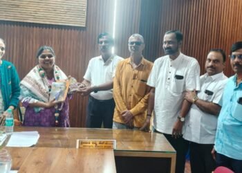 ಹೊಸನಗರ| ಸಾಗರಕ್ಕೆ ವರ್ಗಾವಣೆಗೊಂಡ ತಹಶೀಲ್ದಾರ್ ರಶ್ಮೀ‌ಹಾಲೇಶ್ ರಿಗೆ ಕಸಾಪ ಗೌರವ